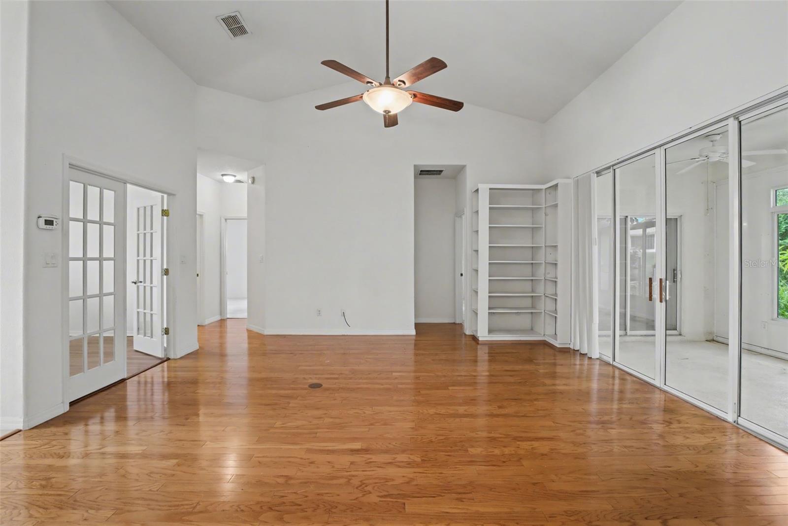 PLANTATION/LEESBURG LAUREL VLY - Residential