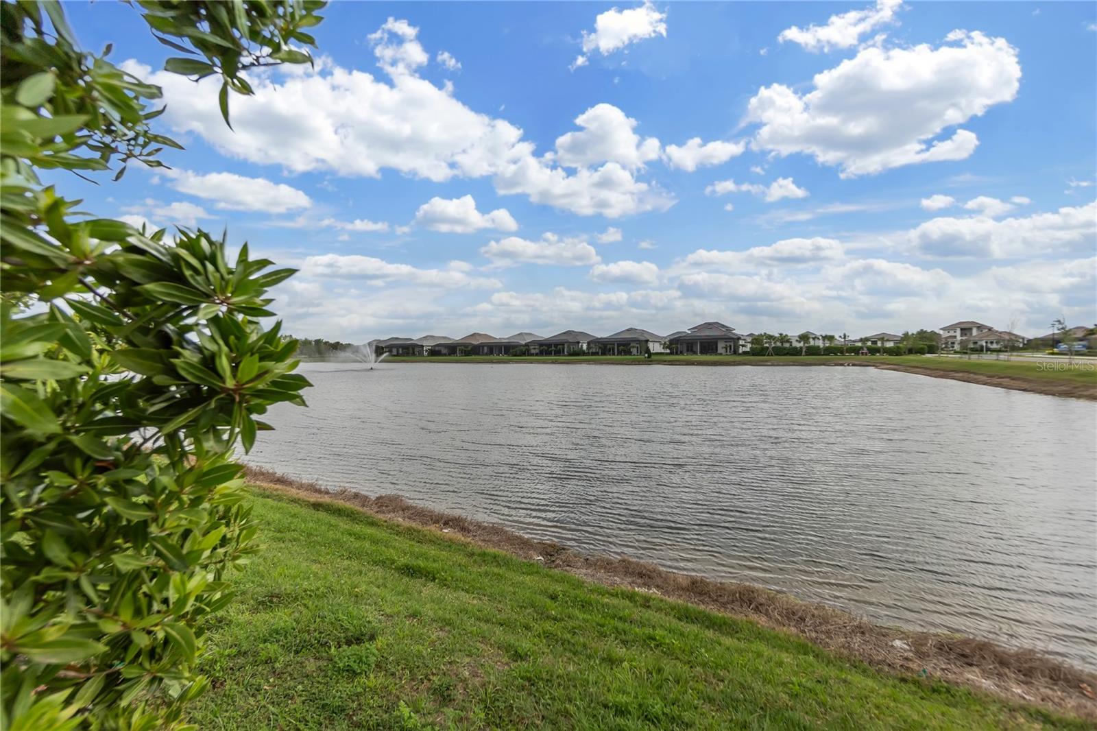BUNGALOW WALK LAKEWOOD RANCH NEIGHBORHOOD - Residential
