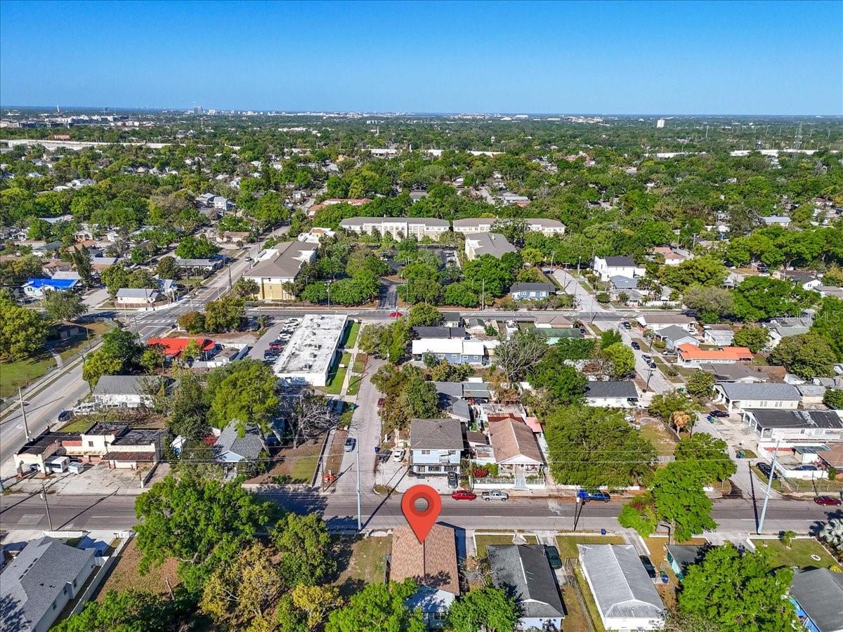 LA CARBAYERA - Residential Lease