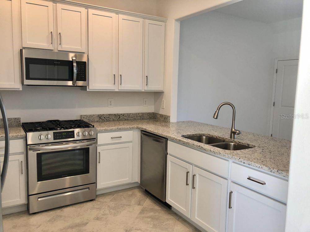 LORRAINE LAKES PH IIA - Residential Lease