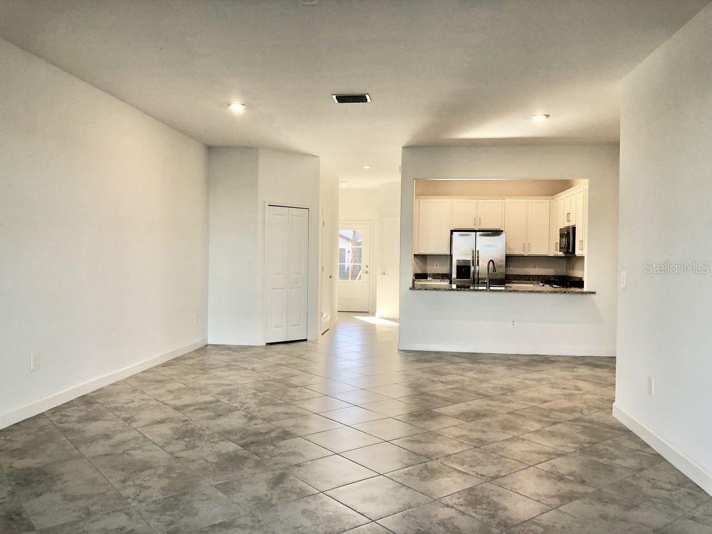 LORRAINE LAKES PH IIA - Residential Lease