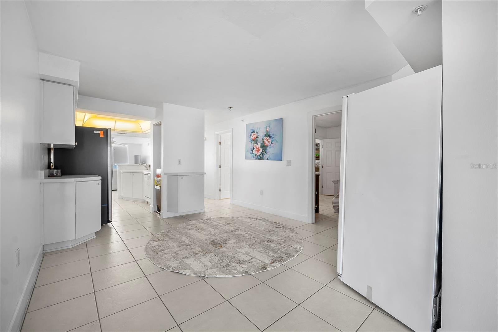 TOWERS 09 CONDO - Residential