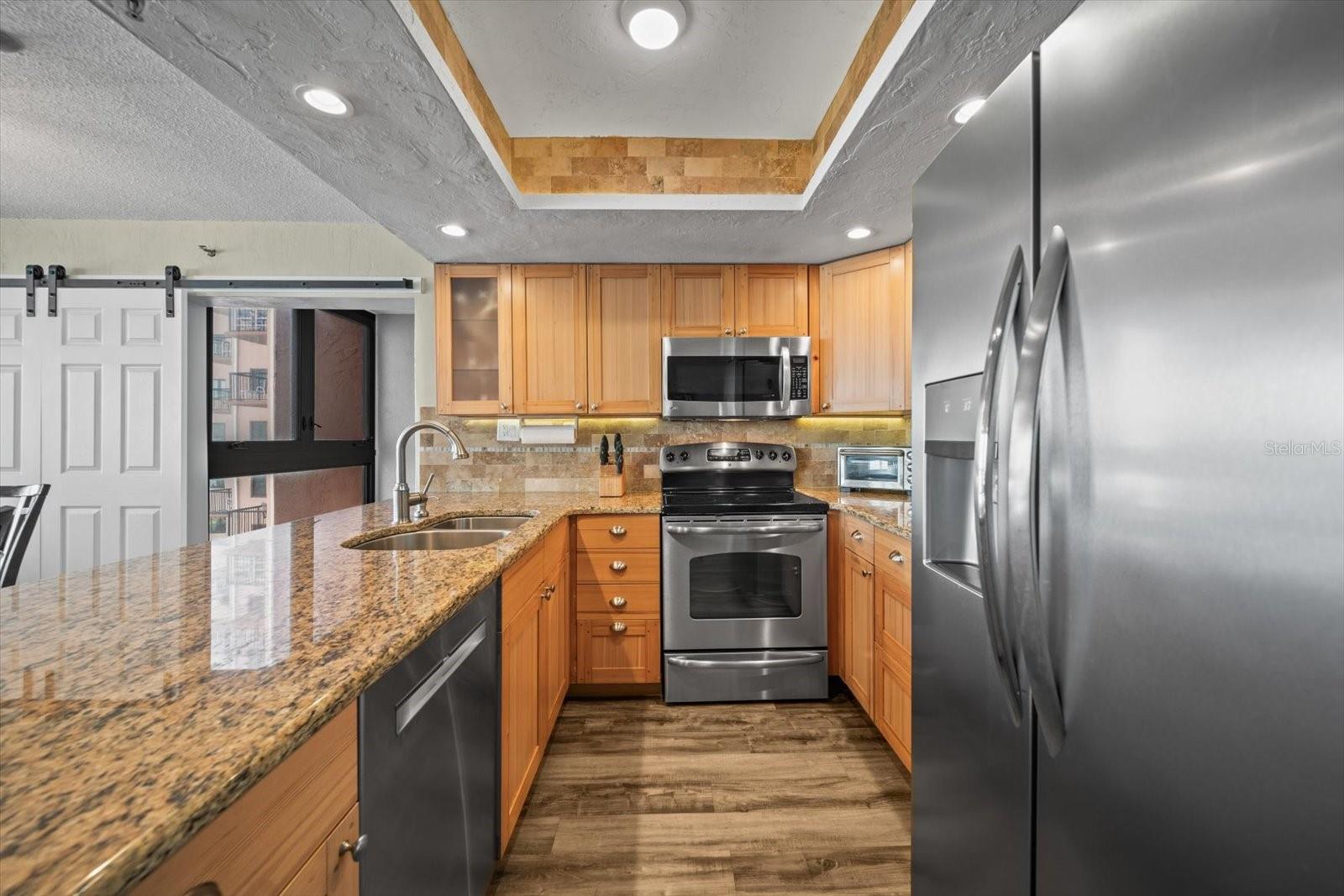 SUNRISE CONDO - Residential