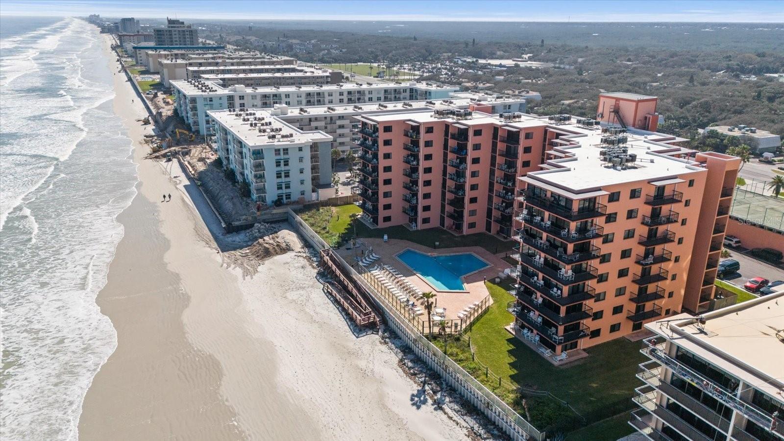 SUNRISE CONDO - Residential