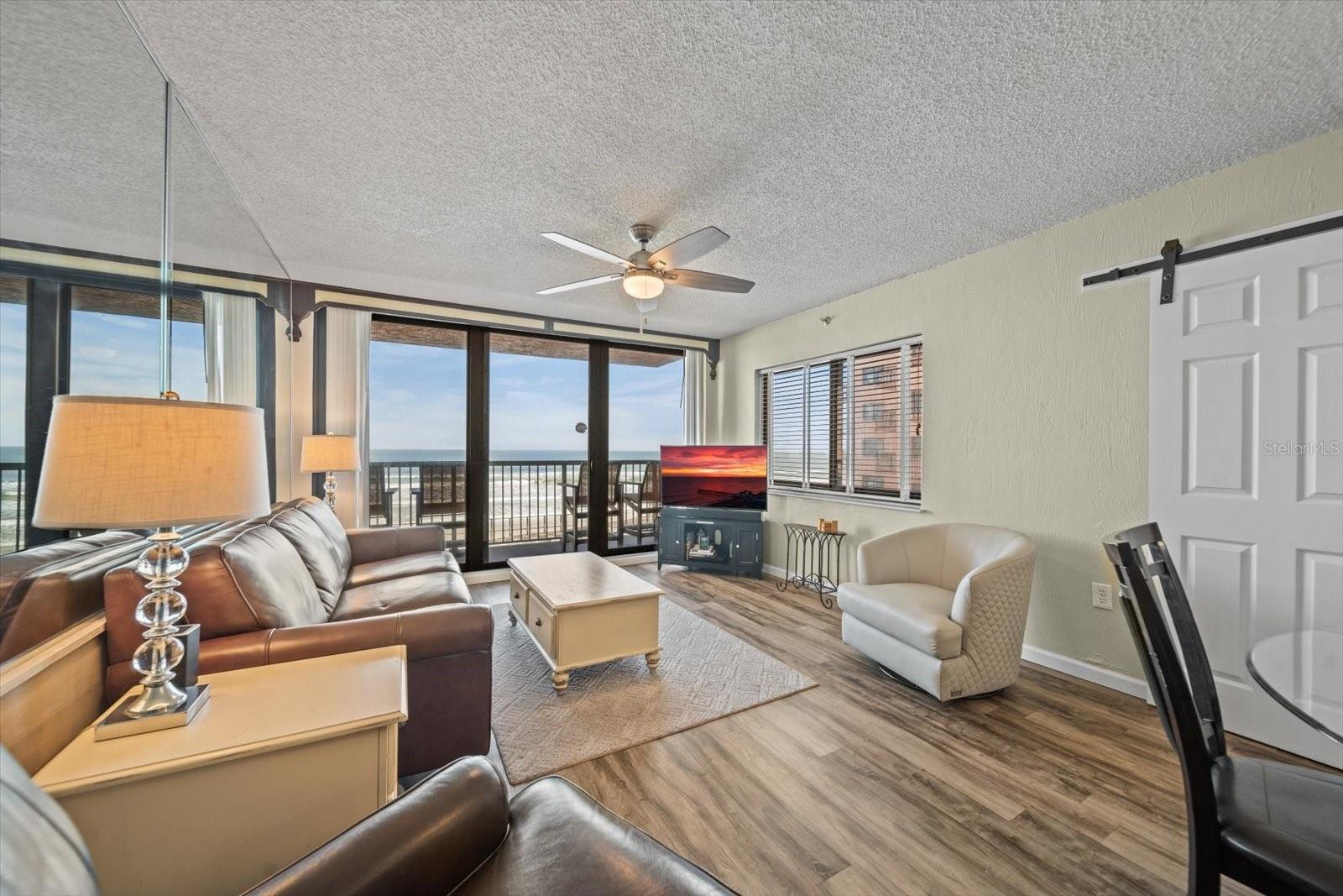 SUNRISE CONDO - Residential