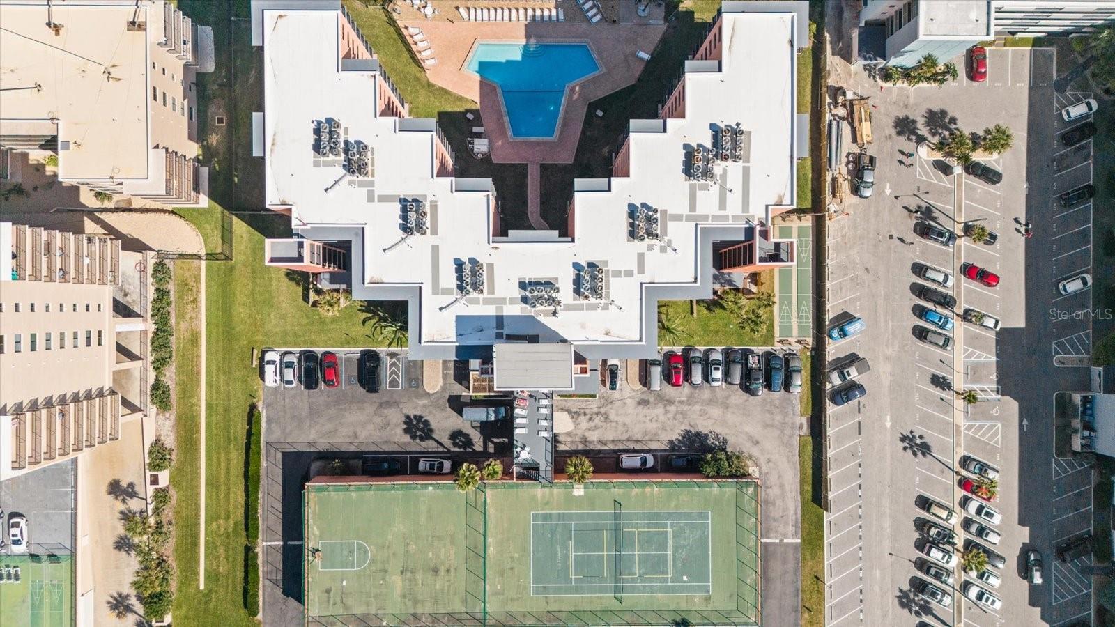 SUNRISE CONDO - Residential