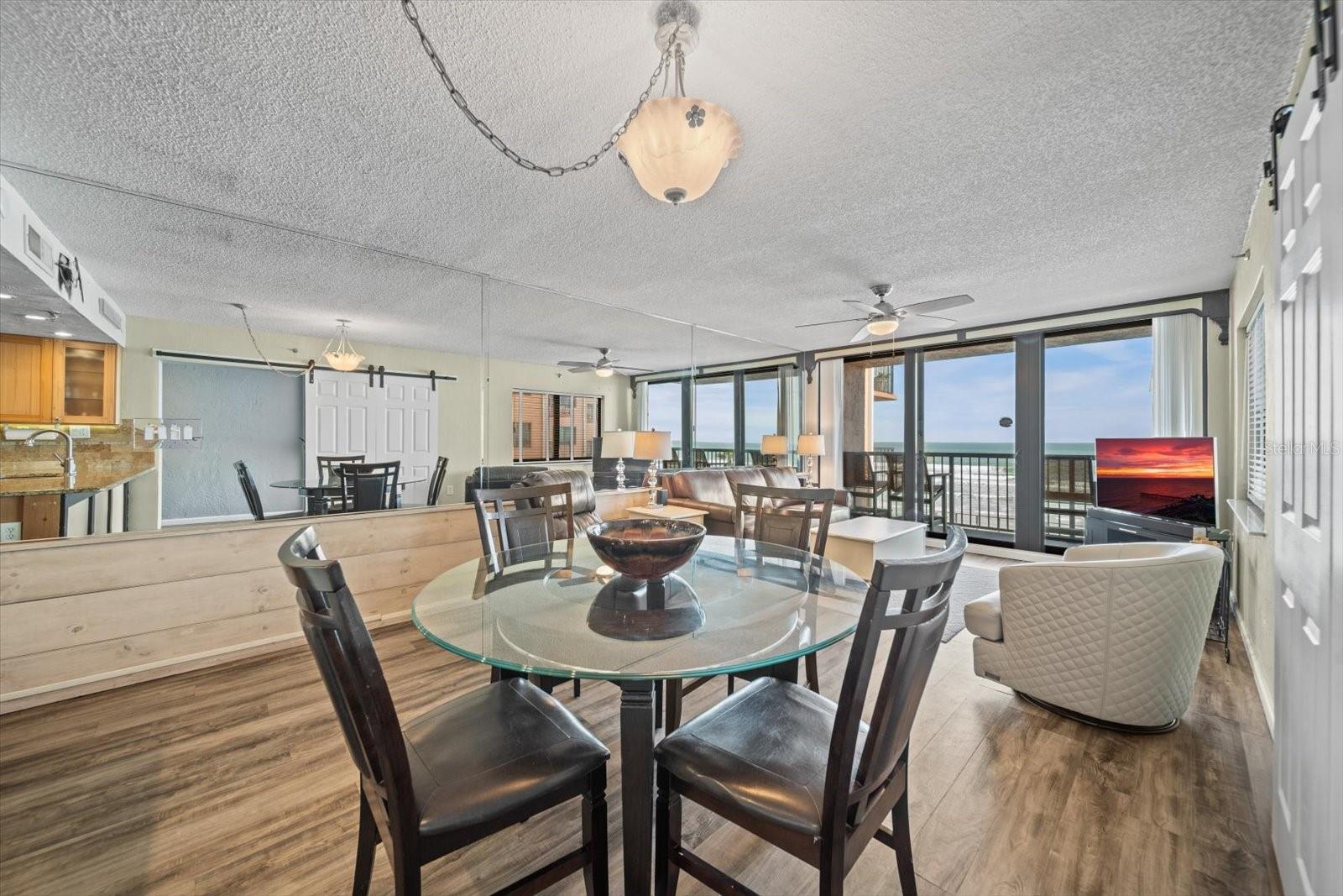 SUNRISE CONDO - Residential