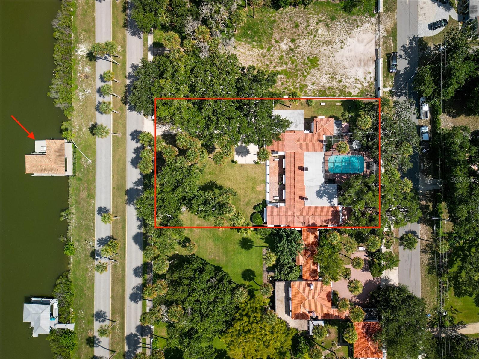 636 N RIVERSIDE DRIVE