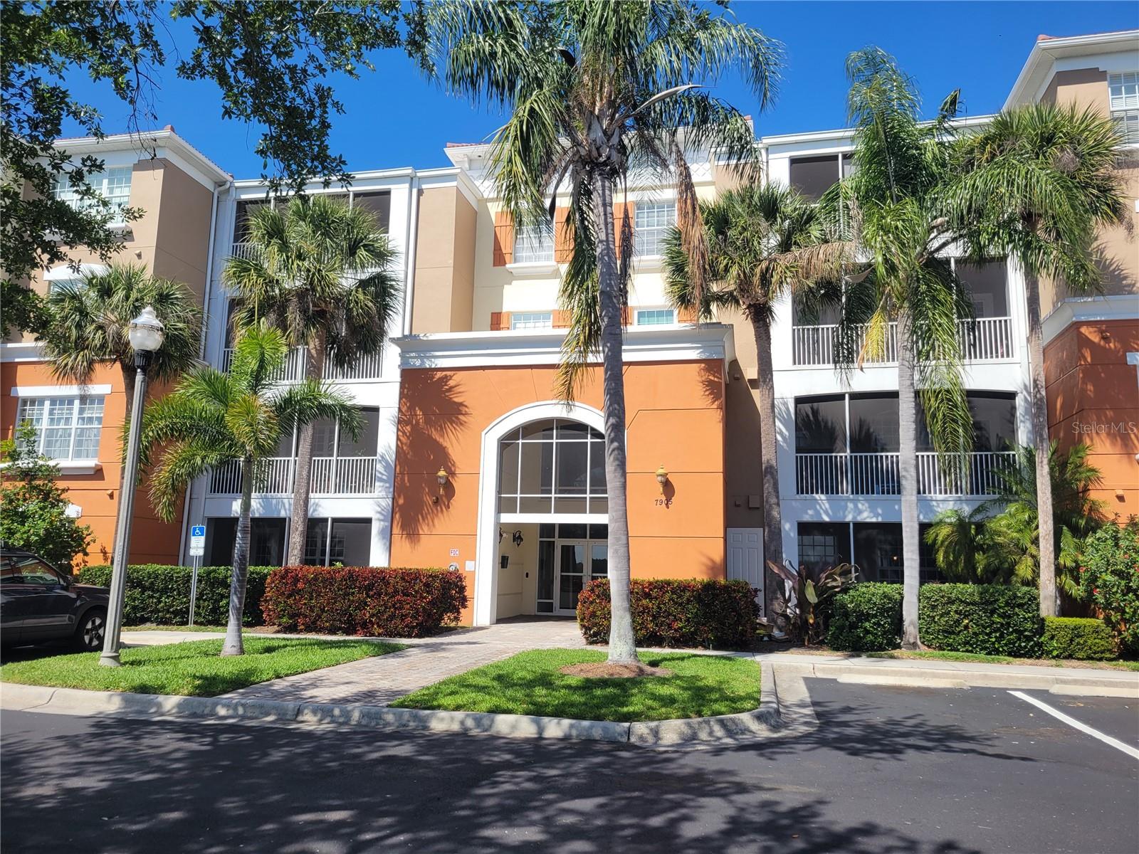 MONTEREY AT LAKE SEMINOLE CONDO - Residential