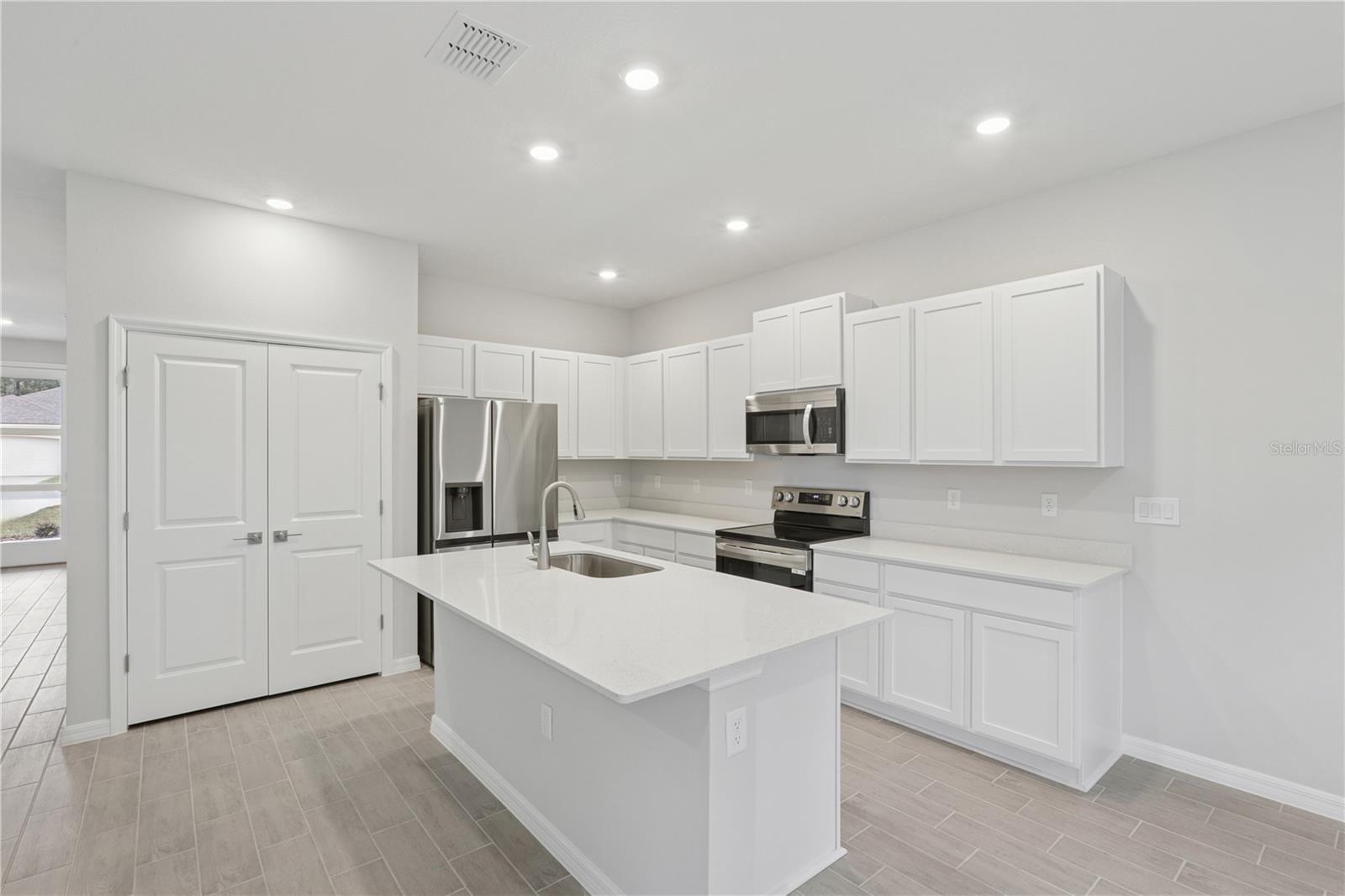 MARION OAKS UNIT 4 - Residential