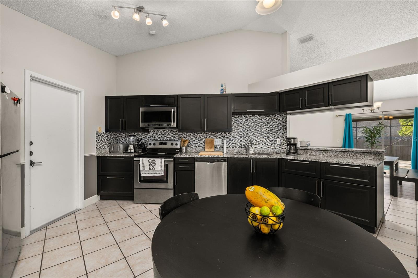 LINDFIELDS UNIT 1 - Residential Lease