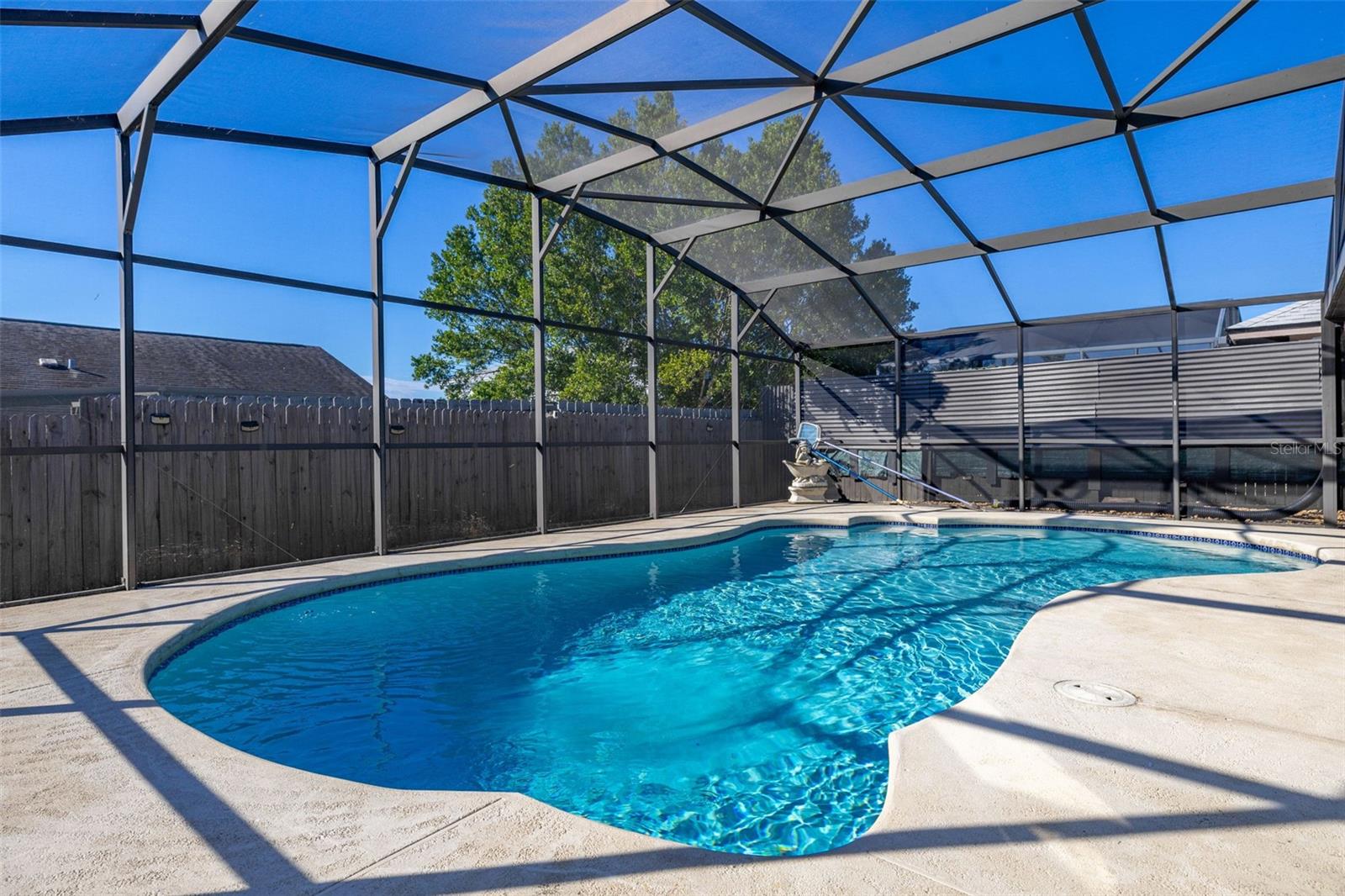 LINDFIELDS UNIT 1 - Residential Lease