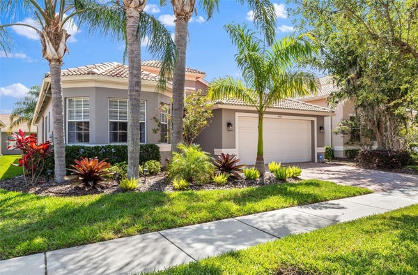 4925 SANDY BROOK CIR, WIMAUMA, FL 33598 - Image c3ca0febc44a70ea2c898bd12212cb36/587845801
