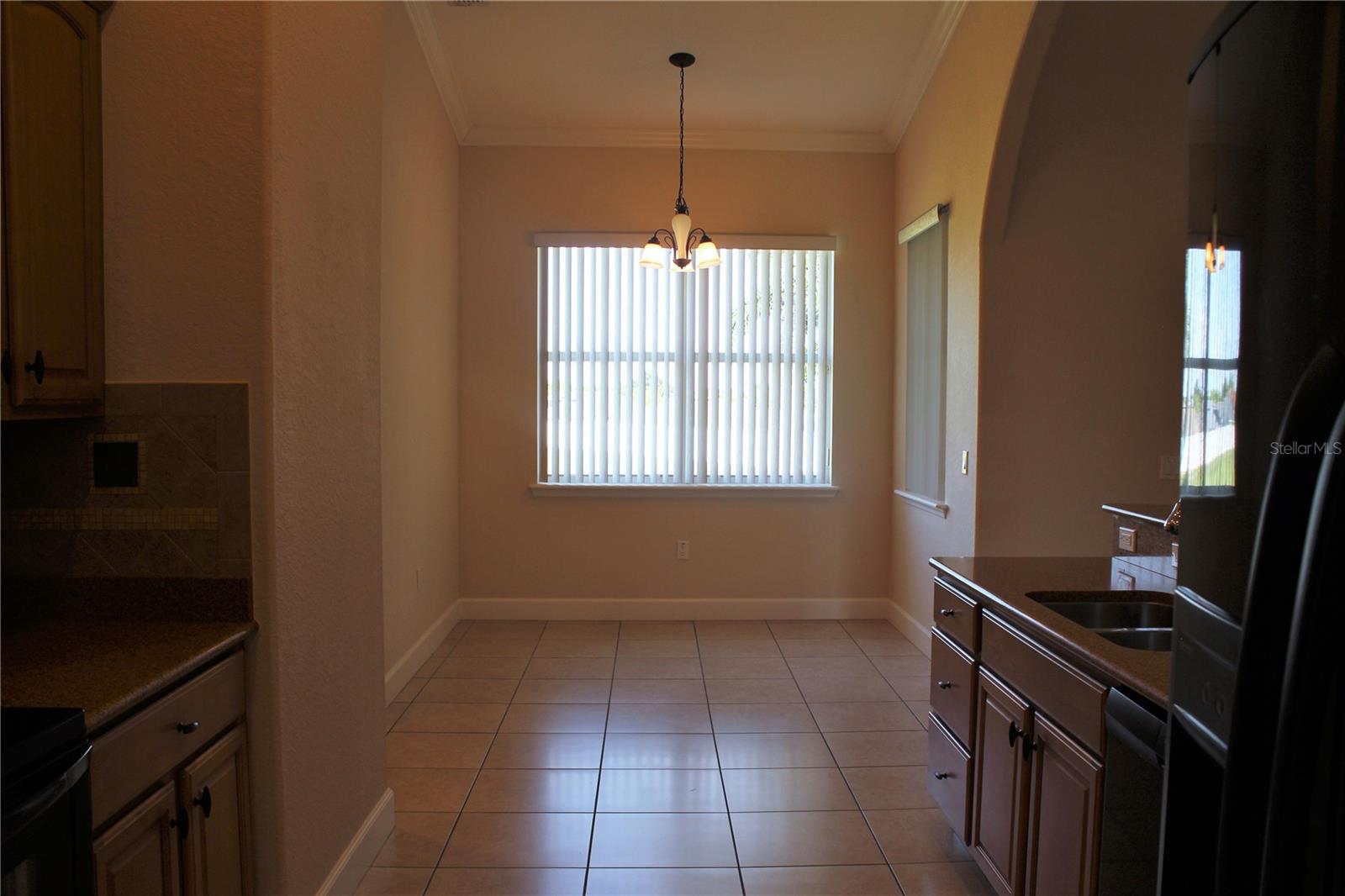 MANDOLIN - Residential Lease