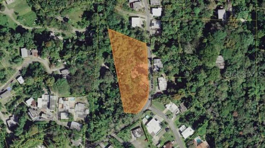 Spanning approximately 1.45 acres of flat land (about 5,861 m²), this exceptional lot offers endless possibilities for developers, builders, or visionaries seeking space and potential. Located in a rapidly growing area of the capital, it combines excellent accessibility with the promise of strong value appreciation, making it a smart and secure investment.  Whether you envision a residential development, multiple projects, or your dream home, this property provides the ideal setting: ample space, privacy, and a peaceful environment to bring your plans to life.  Don’t miss the opportunity to invest in one of the city’s most promising areas—where growth meets possibility.