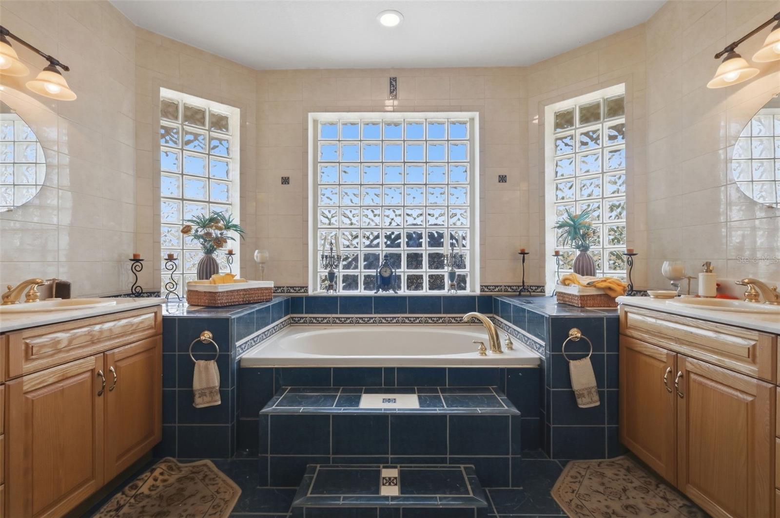 BOOKERTOWN - Residential