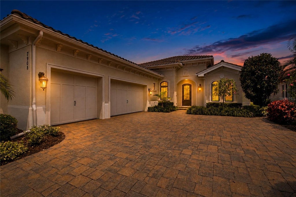 Photo of 7908 Matera Court, Bradenton, FL 34202 (MLS # A4696501)