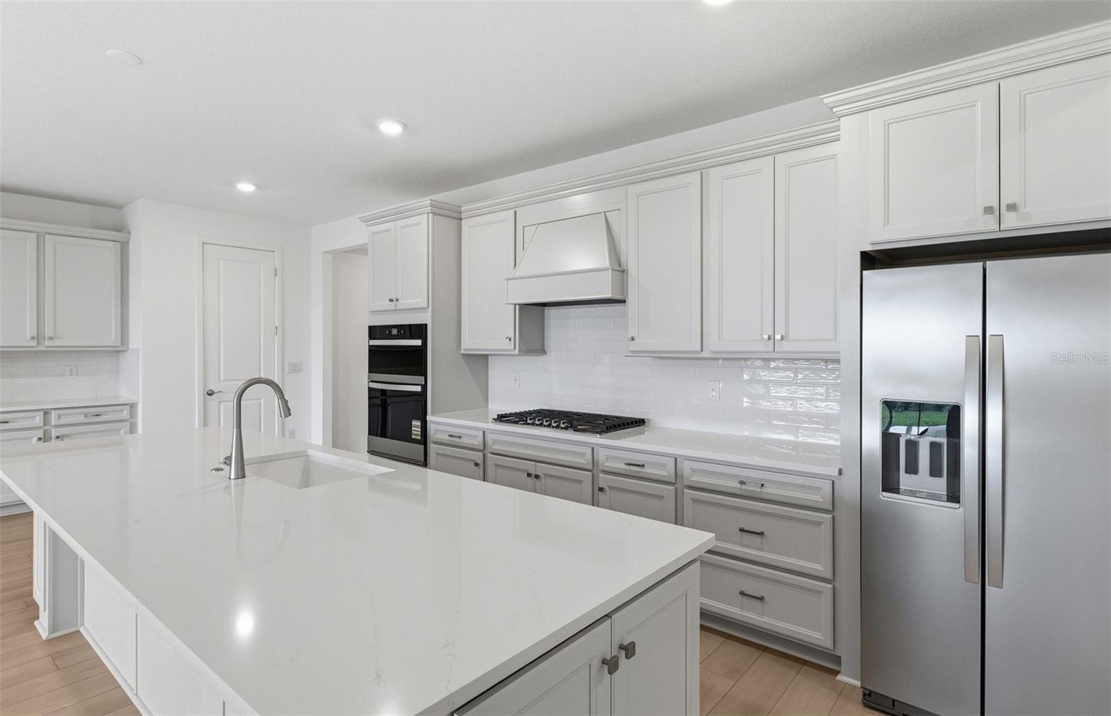 6841 JARED OAKS DRIVE