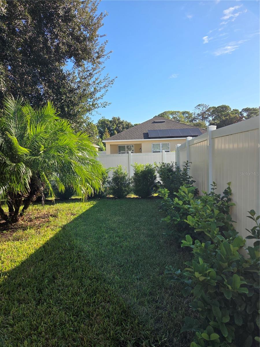 EDGEWATER LAKES SEAGATE COMMUNITY - Residential