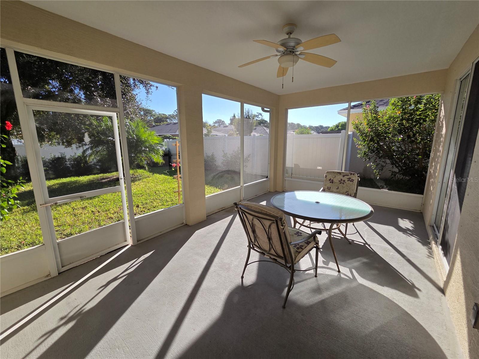 EDGEWATER LAKES SEAGATE COMMUNITY - Residential