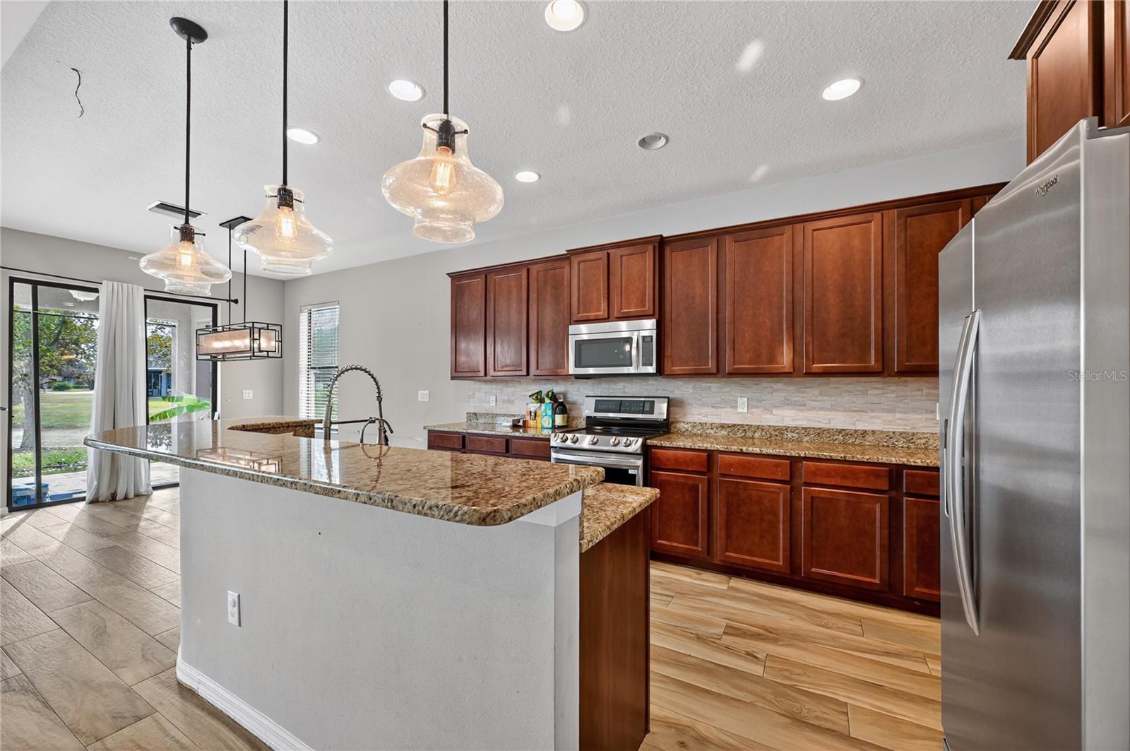 EASTRIDGE PRESERVE SUB - Residential