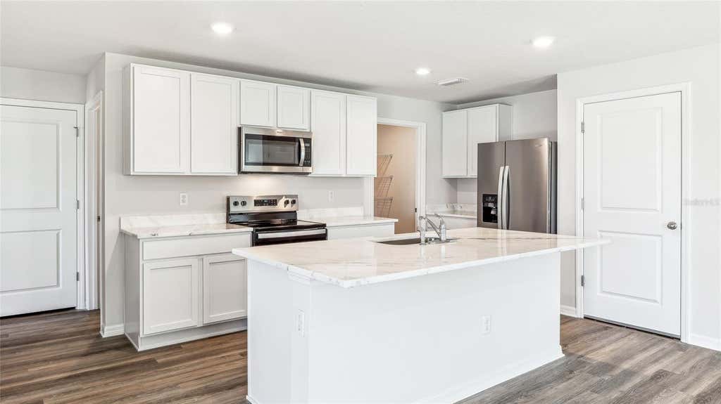Photo of 8832 Clear View Street, Parrish, FL 34219 (MLS # A4703708)