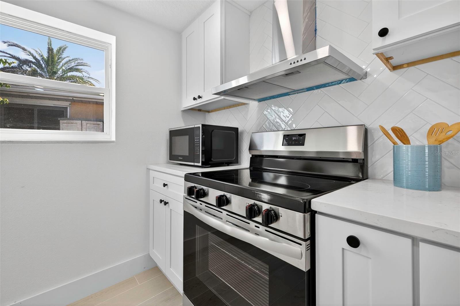 LEISURE BEACH - Residential