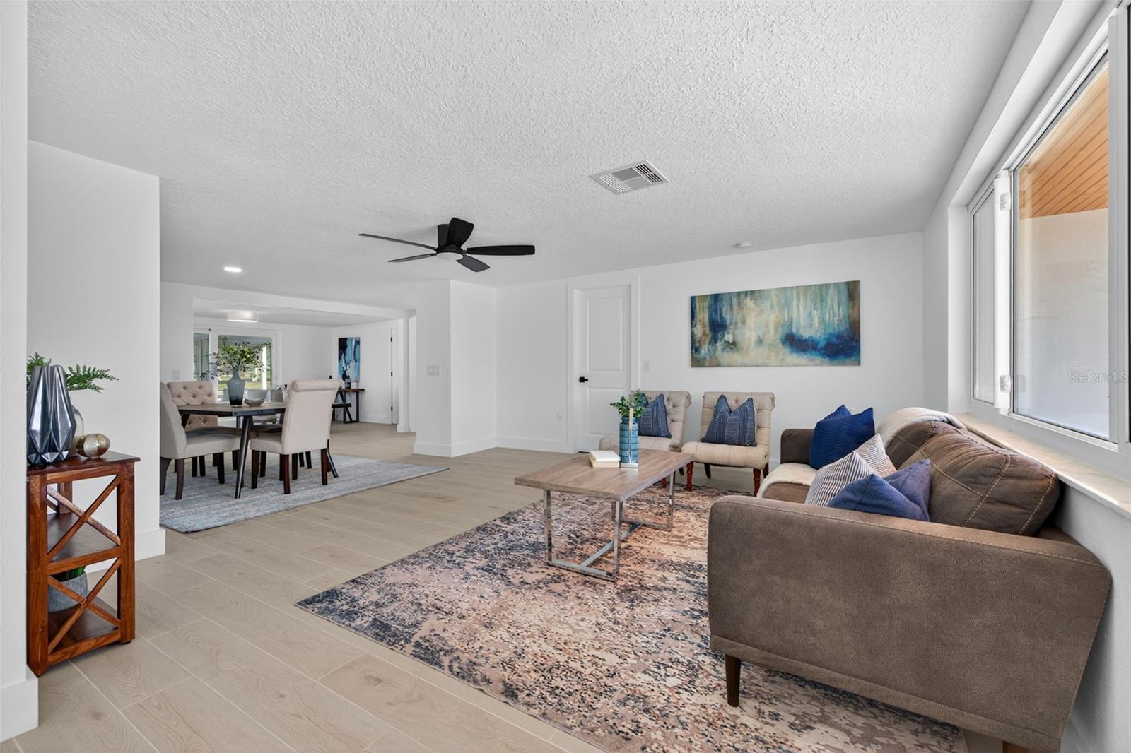 LEISURE BEACH - Residential