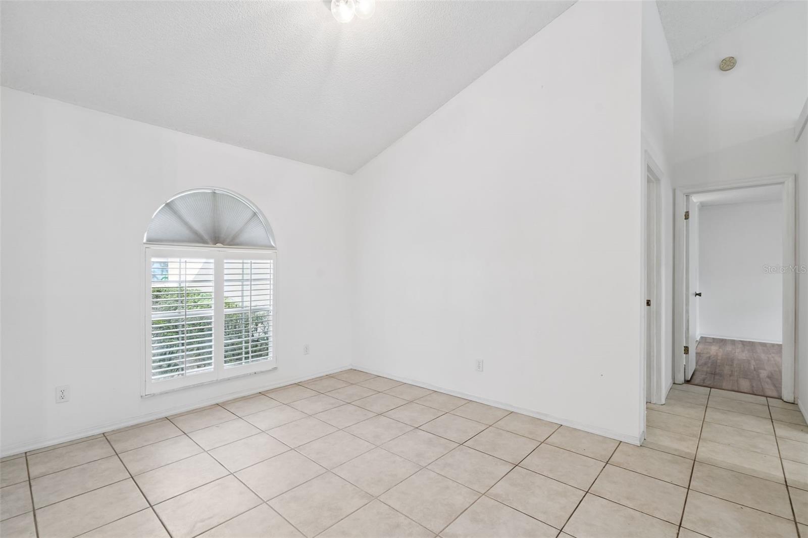 EUSTIS LAKE YALE LANDING - Residential