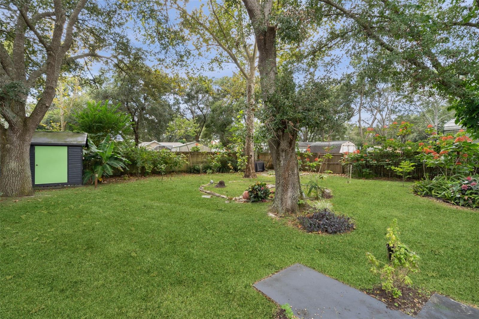 EUSTIS LAKE YALE LANDING - Residential
