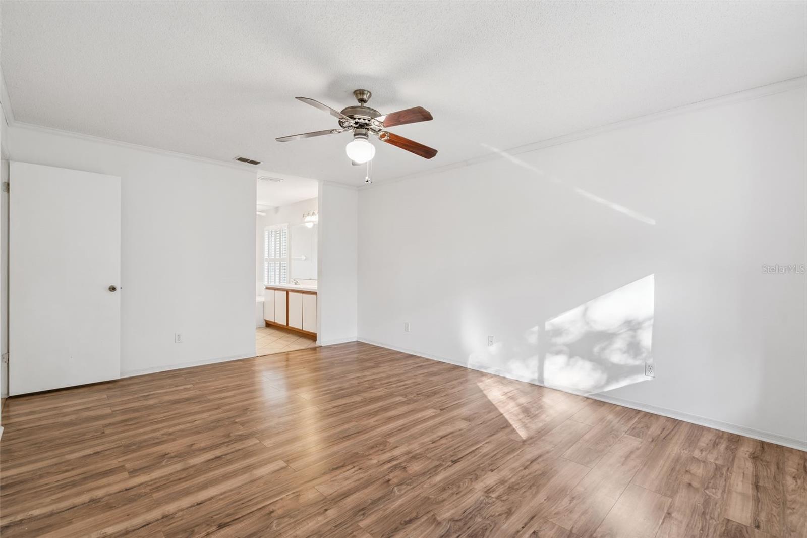 EUSTIS LAKE YALE LANDING - Residential