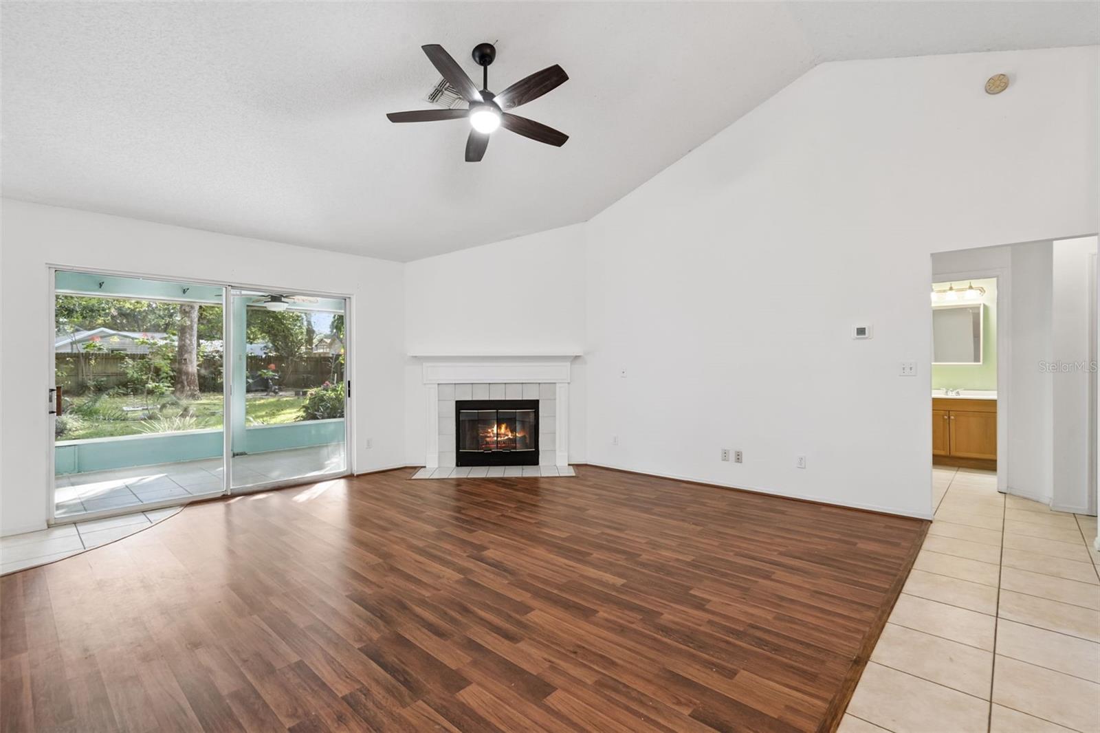 EUSTIS LAKE YALE LANDING - Residential