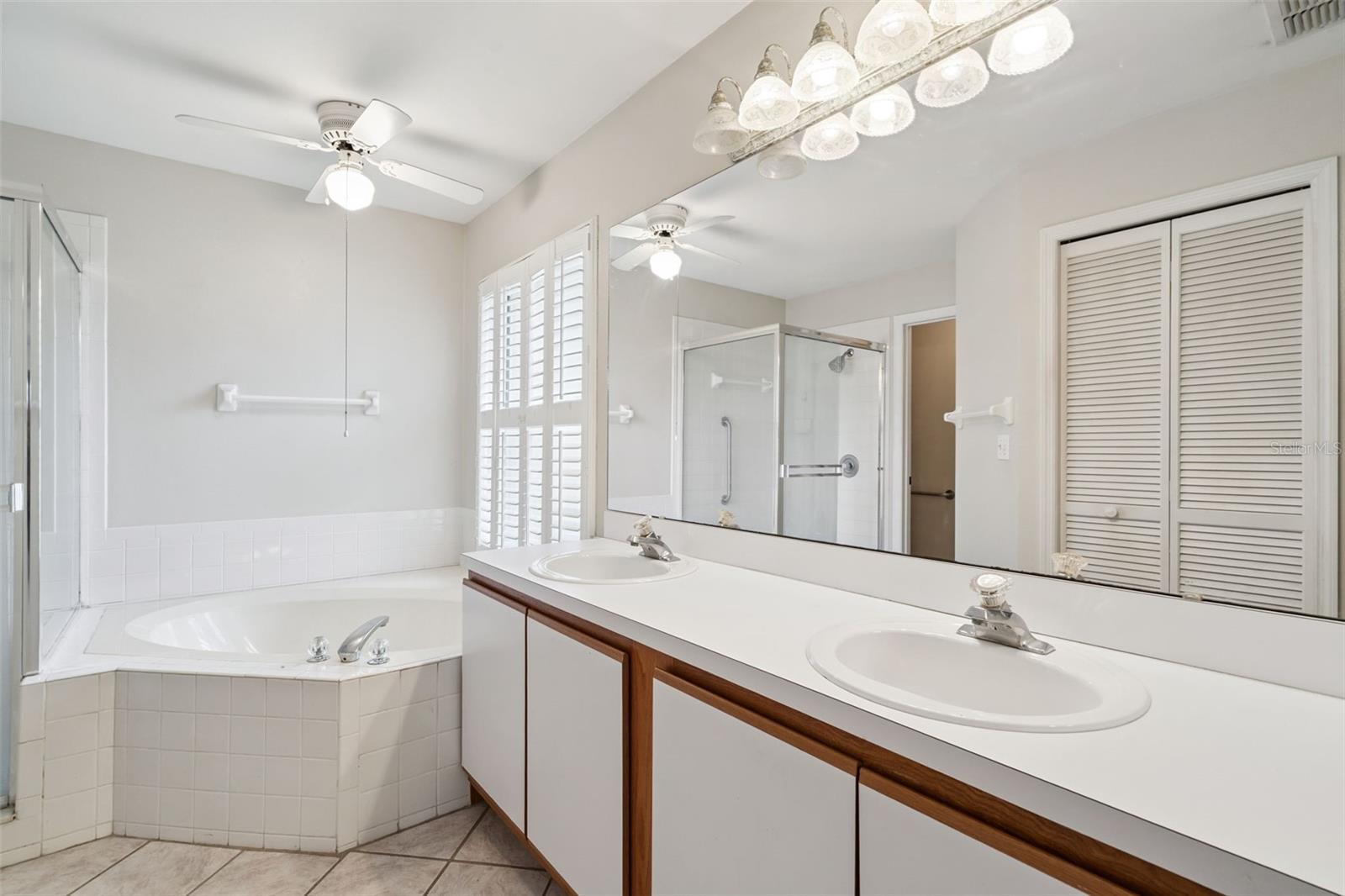 EUSTIS LAKE YALE LANDING - Residential