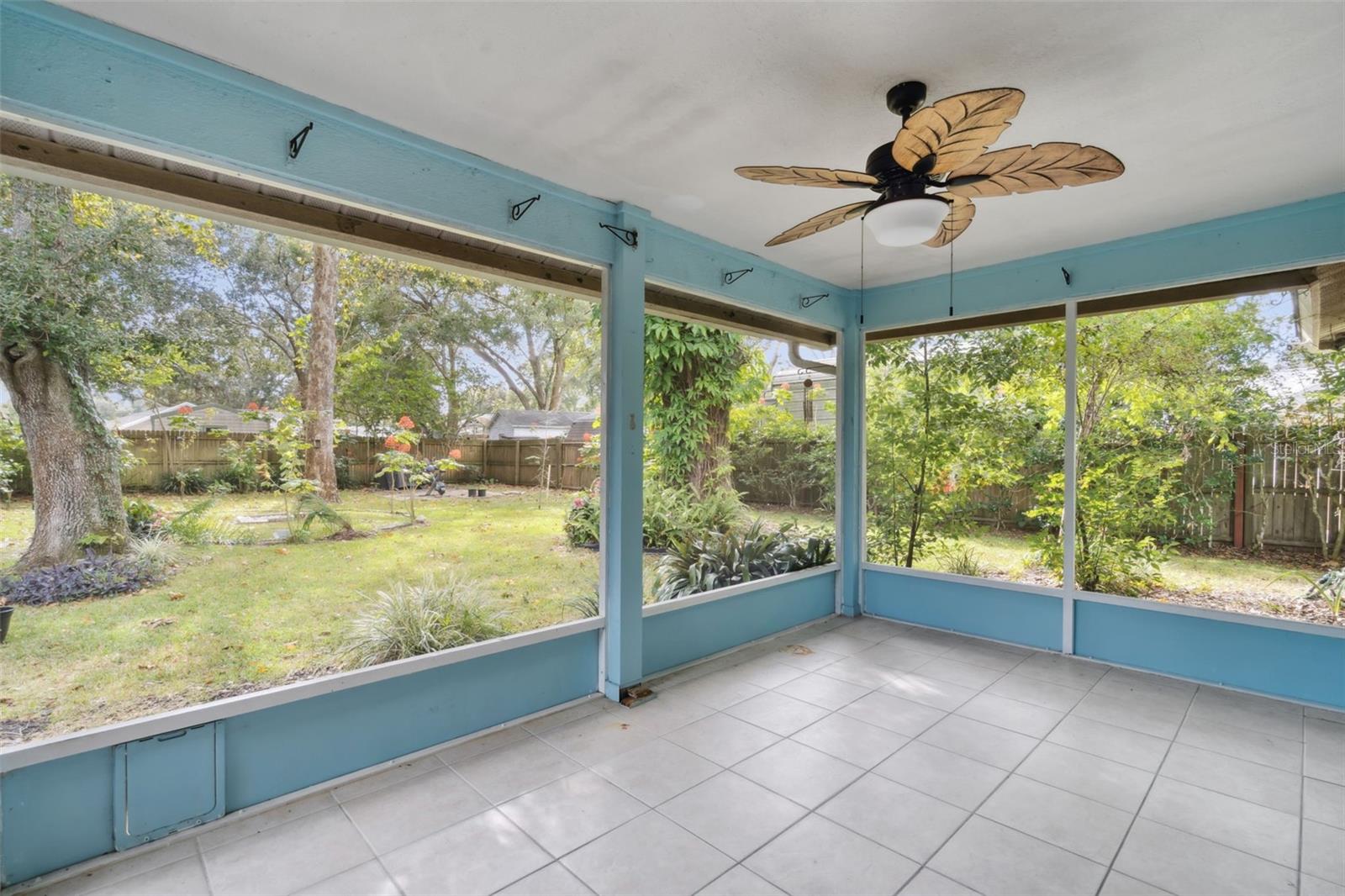 EUSTIS LAKE YALE LANDING - Residential