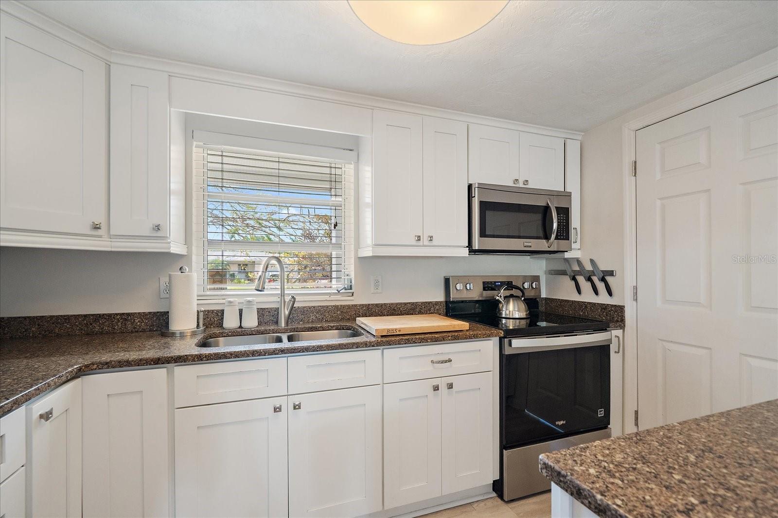 SOUTH GATE - Residential Lease