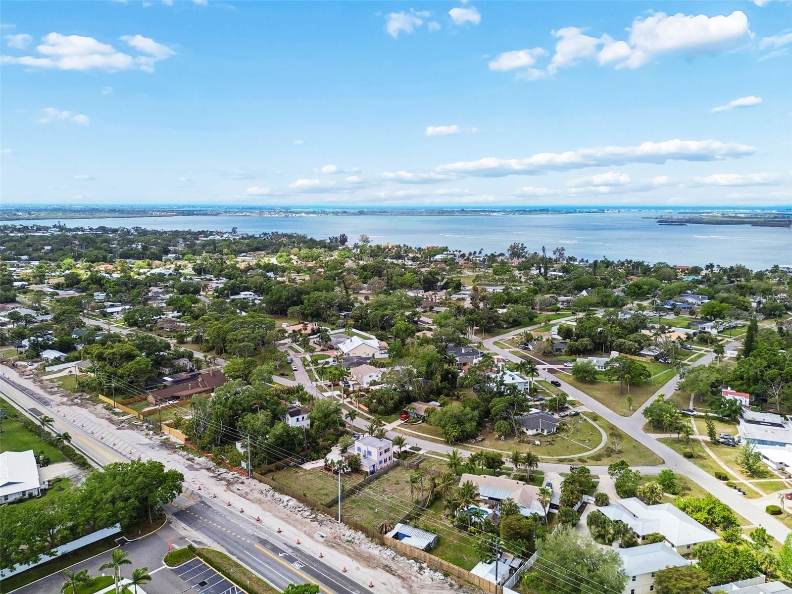 PALMA SOLA PARK - Land