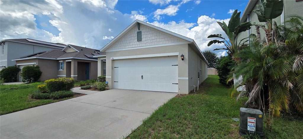 Photo of 156 Eagleview Loop, Davenport, FL 33837 (MLS # L4965495)