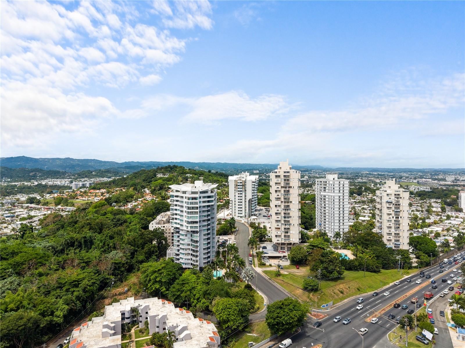 CONDOMINIO LA CIMA - Residential