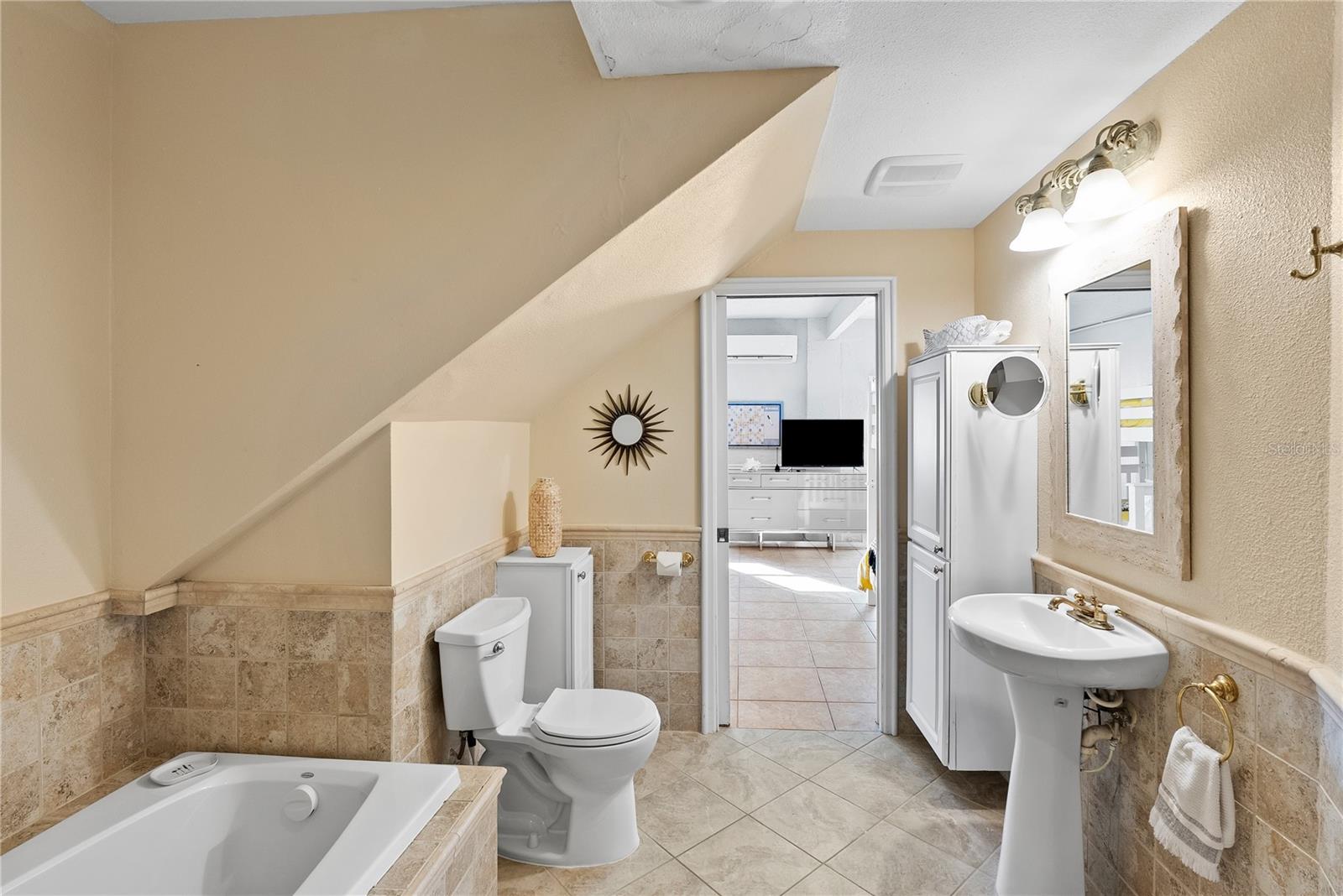 LIDO GARDENS SECOND ADD REP - Residential