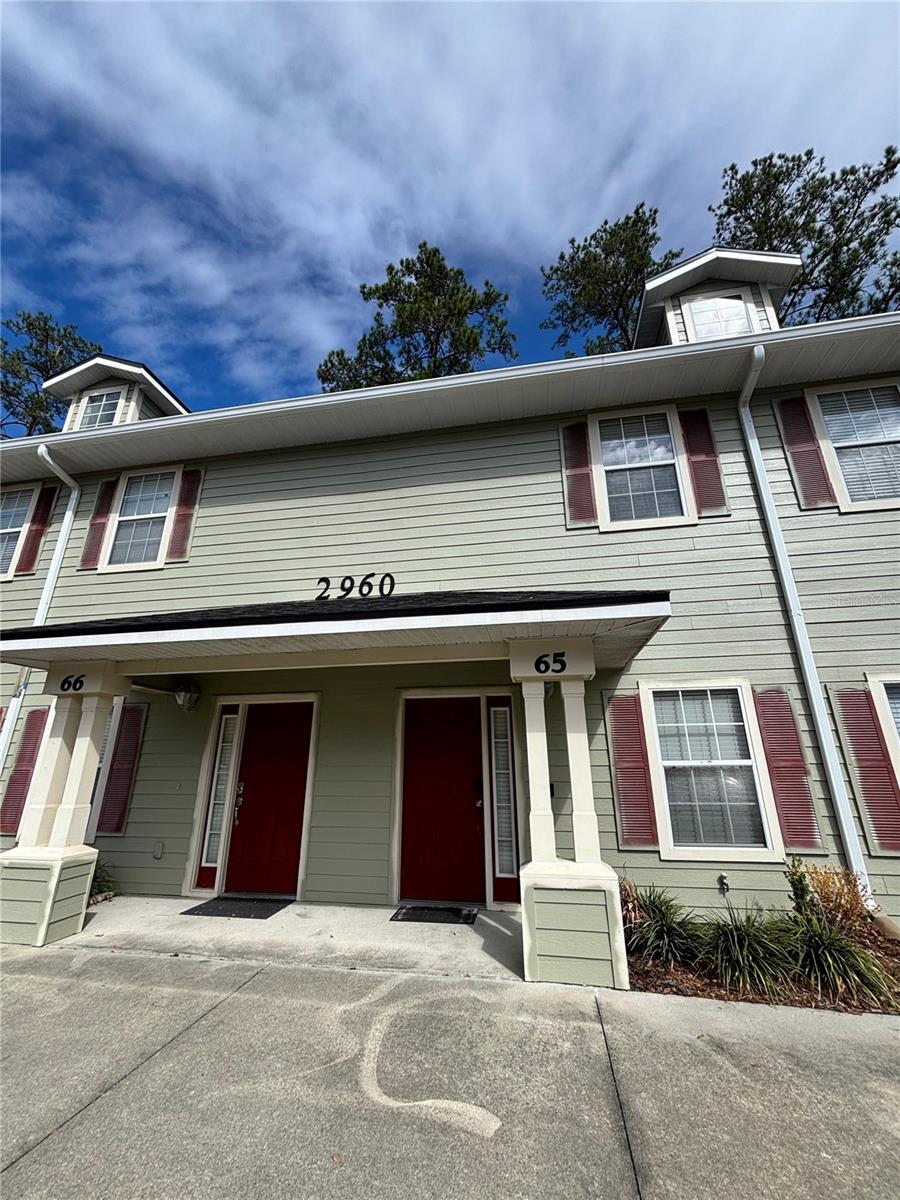 CHASE HOLLOW - Residential Lease