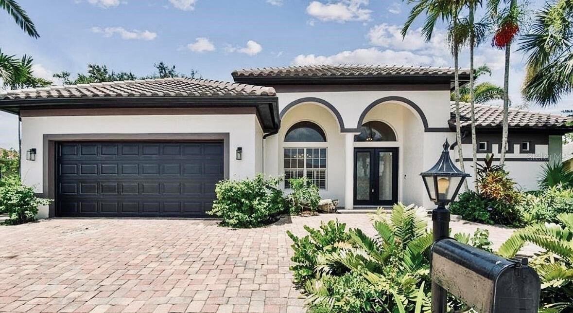 13792 LONG LAKE LANE