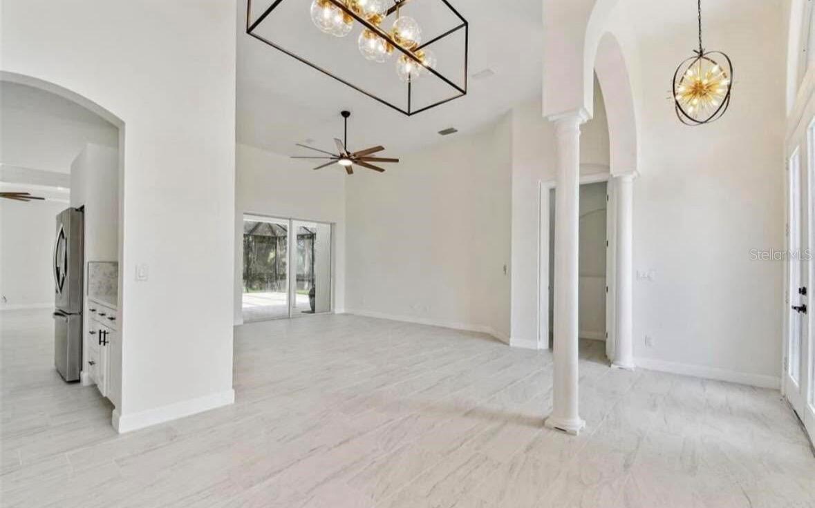 13792 LONG LAKE LANE