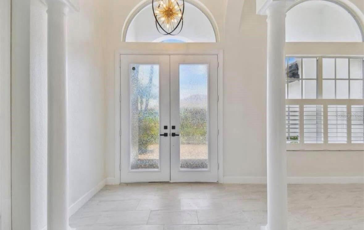 13792 LONG LAKE LANE