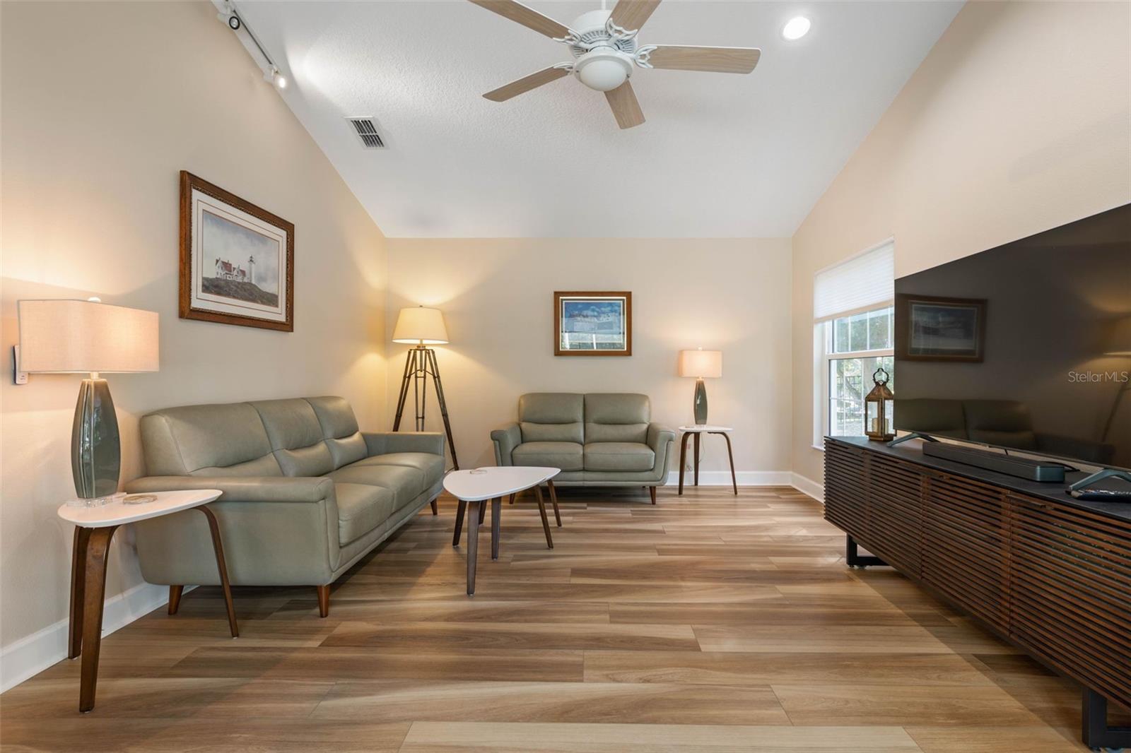 ORMOND LAKES - Residential