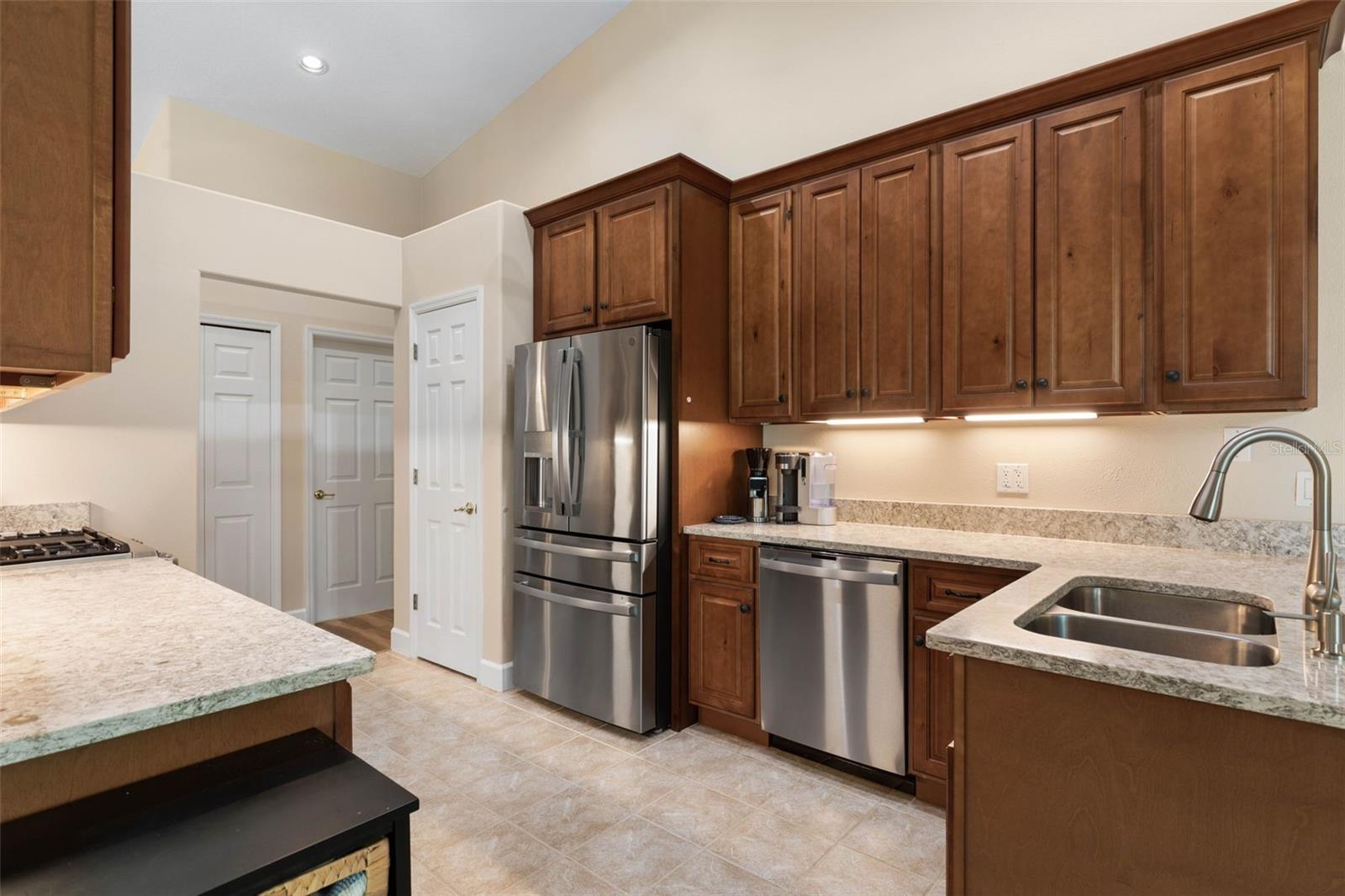 ORMOND LAKES - Residential