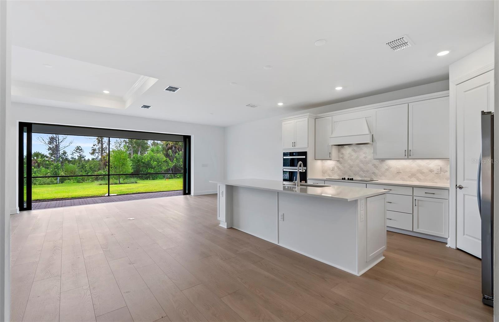 LAKESPUR WELLEN PARK - Residential