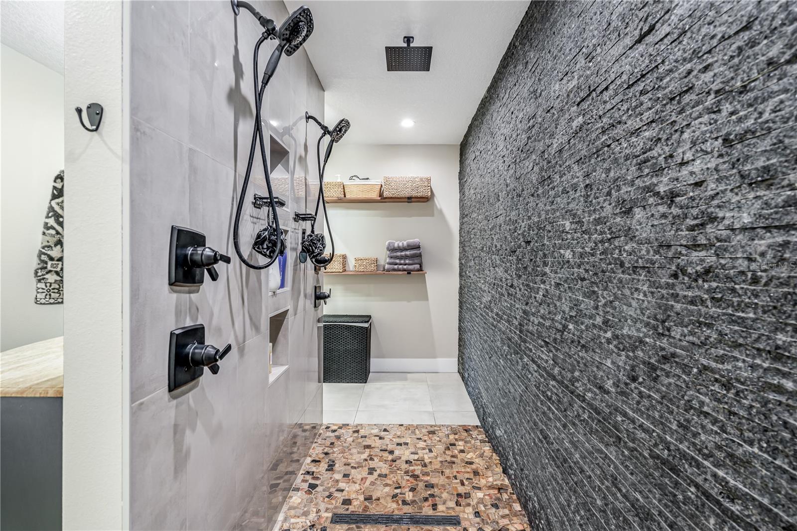 METES AND BOUNDS - Residential