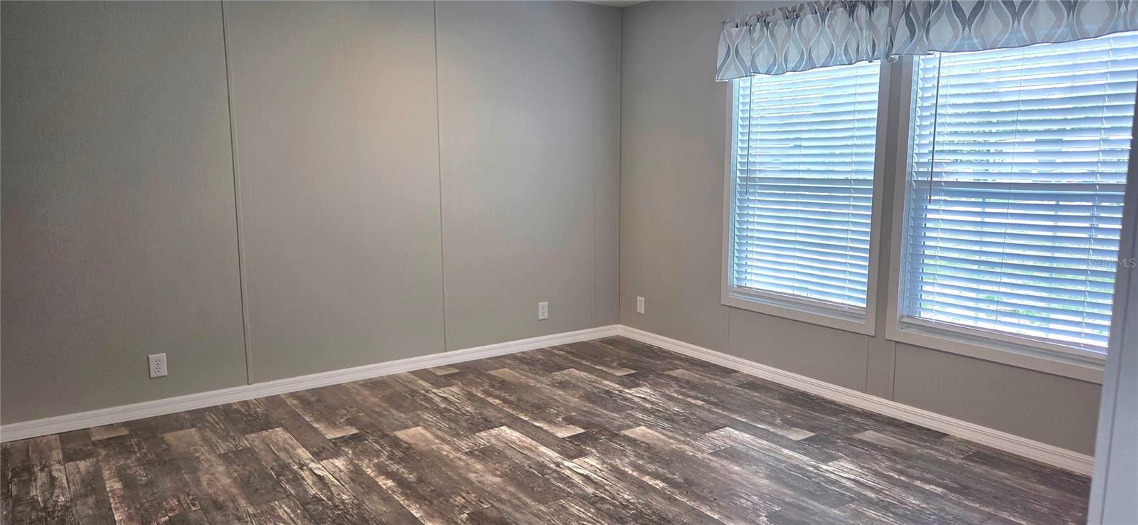 PARKWOOD ACRES - Residential