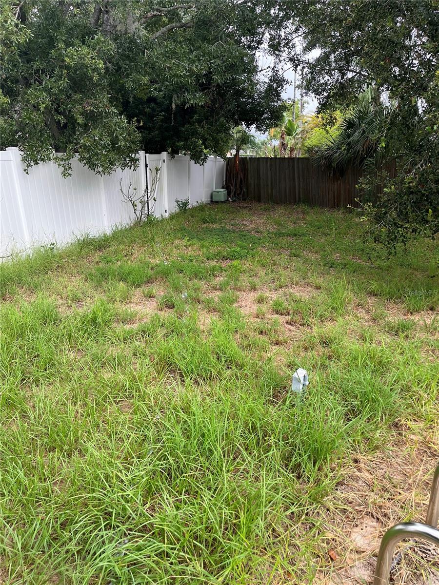 SEMINOLE GROVE ESTS EAST ADD - Residential