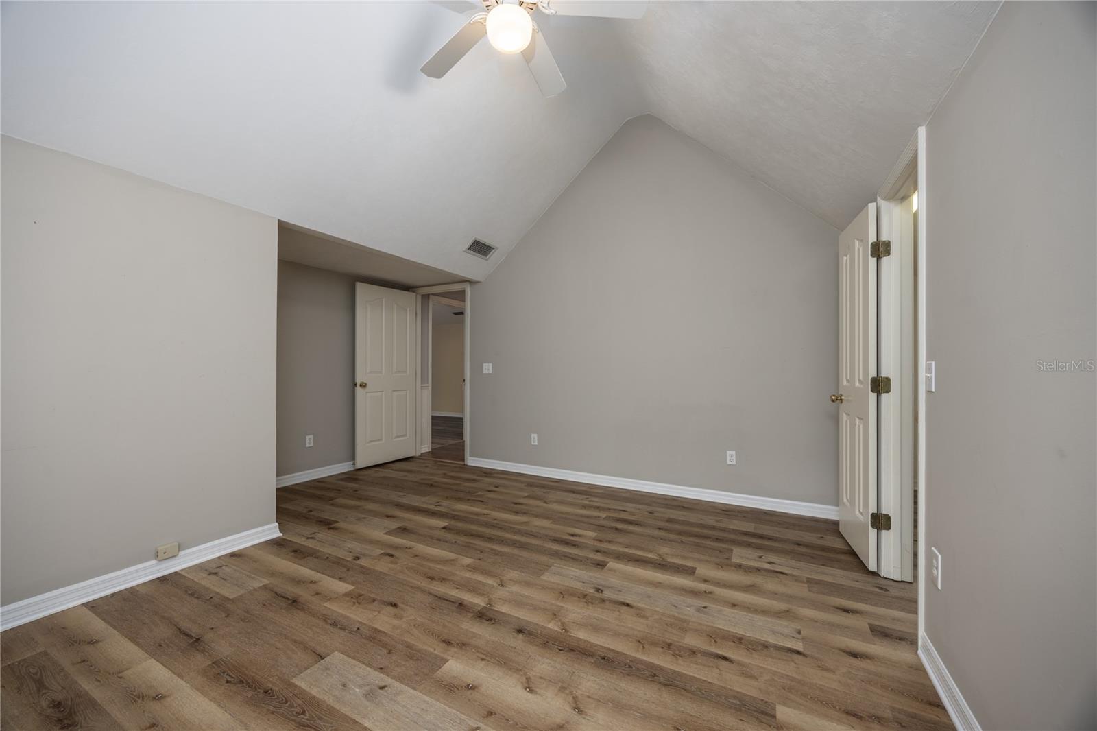 HUNTINGTON PH II - Residential